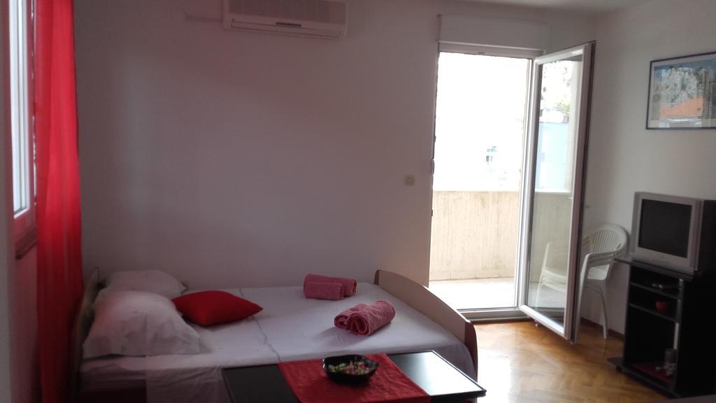 Apartment Max 奥米什 外观 照片