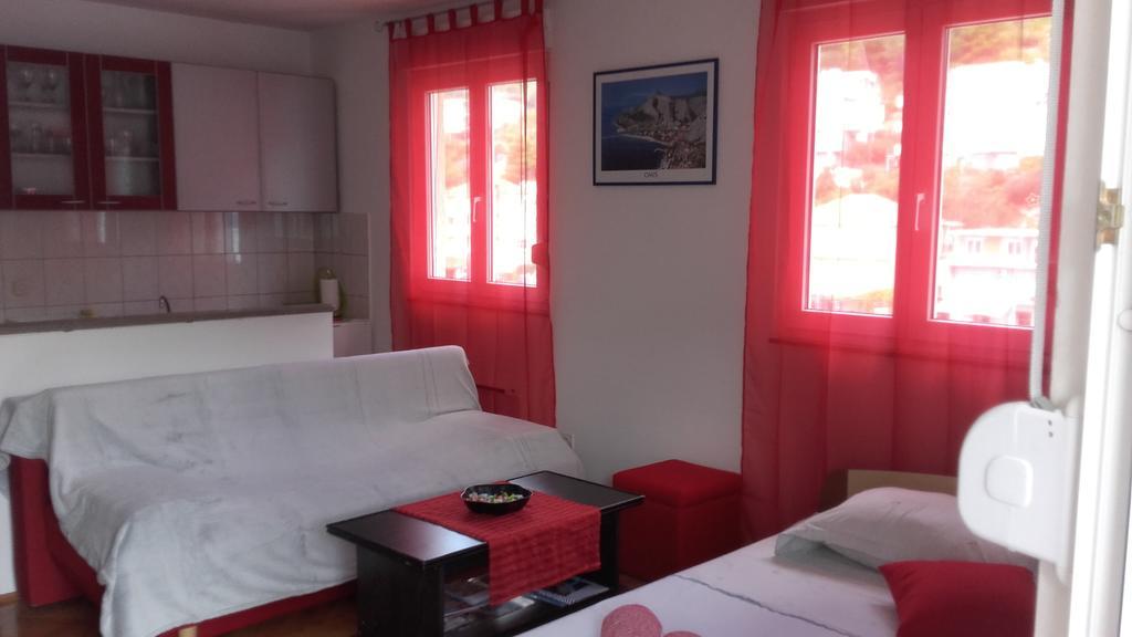 Apartment Max 奥米什 外观 照片